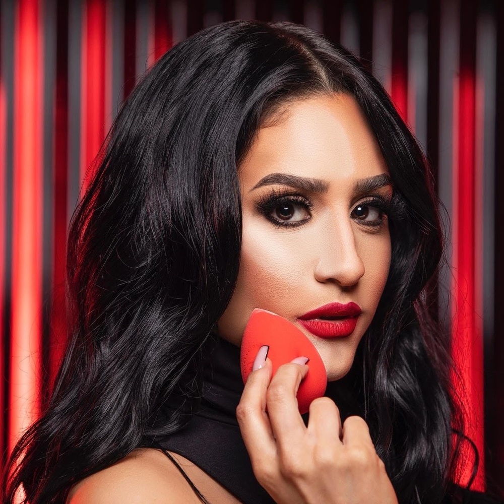 Quick Beat Makeup Beauty Sponge - Red